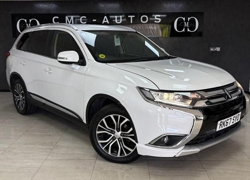 White Used 2017 Mitsubishi Outlander SUV | £11,490 (Fair price) - Image 1/4