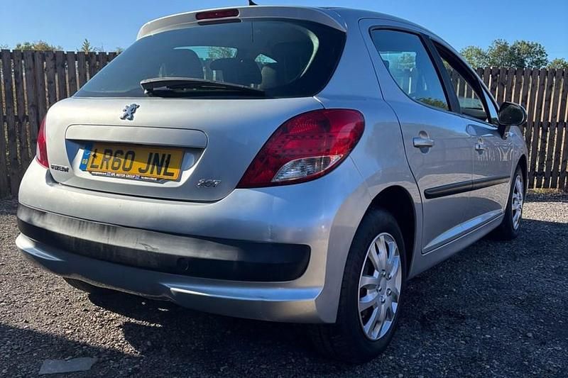 Silver Used 2010 Peugeot 207 S Hatchback | £1,395 (Fair price) - Image 1/1