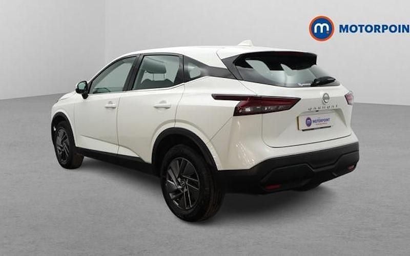 Used Nissan Qashqai Acenta Premium 158 HP (116 kW) 2023 White SUV