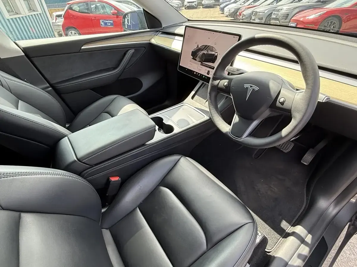 Used Tesla Model Y Long Range AWD 282 kW (384 HP) 2023 Grey SUV