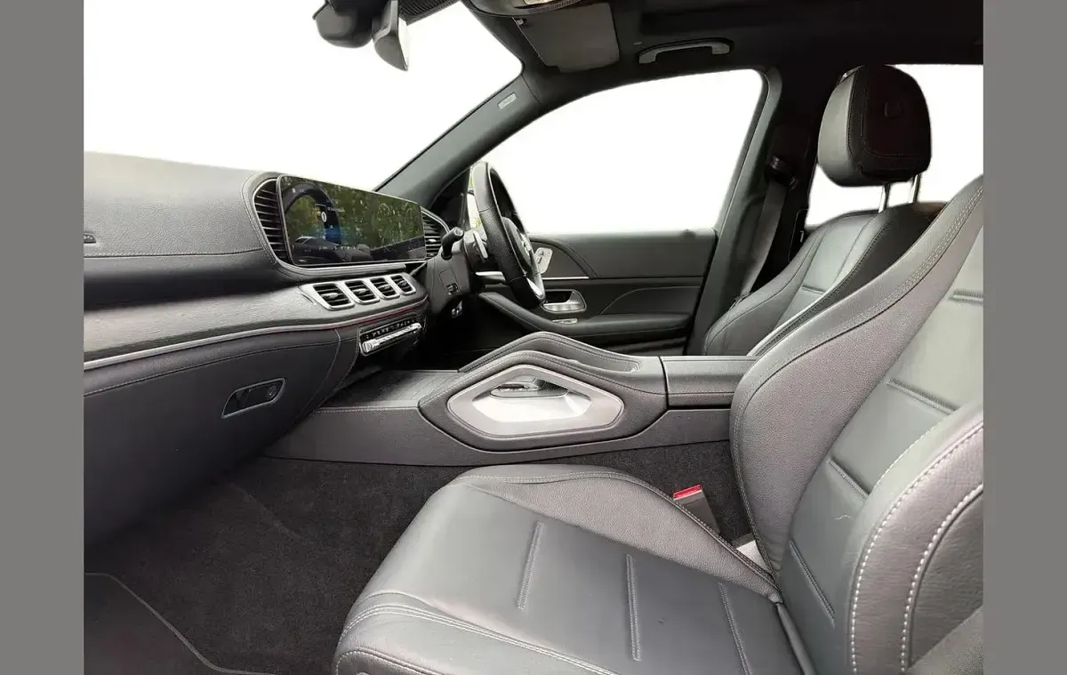 Used Mercedes GLE400 AMG line 325 HP (239 kW) 2023 White SUV