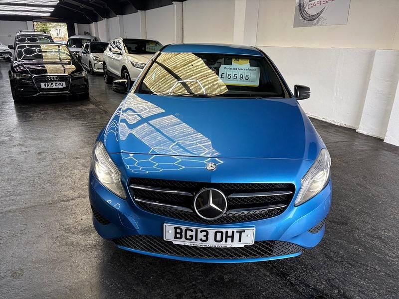 Used Mercedes A200 2013 Blue Hatchback