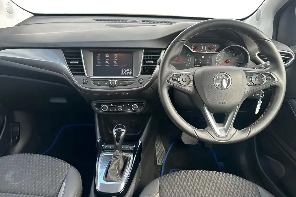 Used Vauxhall Crossland X Elite 110 HP (80 kW) 2019 Silver SUV