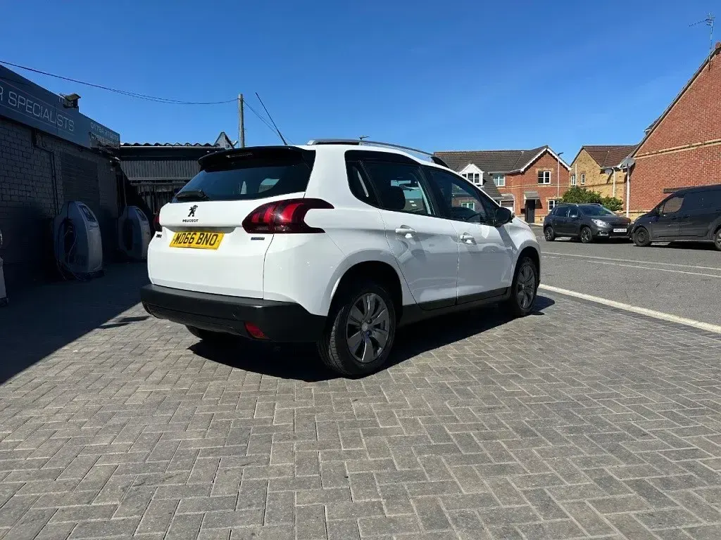 Usado Peugeot 2008 Active 2017 Branco SUV