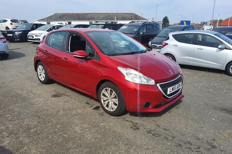 Used Peugeot 208 Access 2015 Red Hatchback
