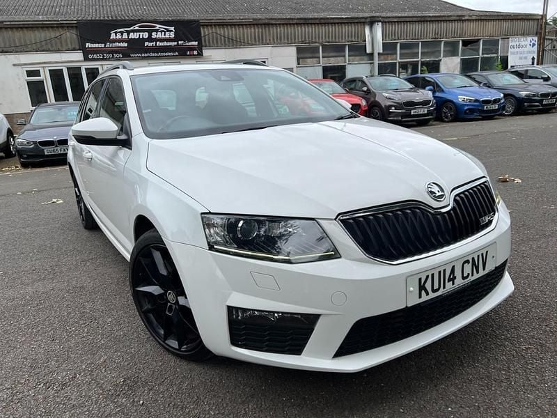 White Used 2014 Skoda Octavia vRS Estate | £8,995 (Good price) - Image 1/4