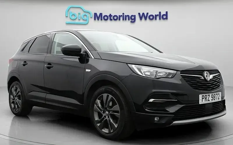 Used Vauxhall Grandland X SRi 131 HP (96 kW) 2021 SUV