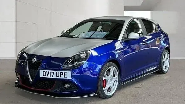 Used Alfa Romeo Giulietta Edizione Speciale 170 HP (125 kW) 2017 Blue Hatchback