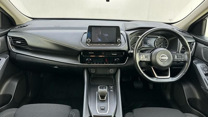 Used Nissan Qashqai Acenta Premium 158 HP (116 kW) 2023 Red SUV