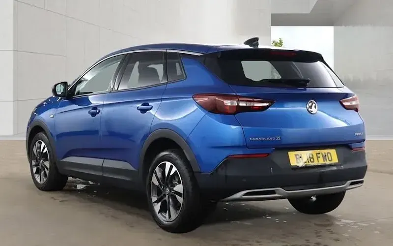 Used Vauxhall Grandland X Sport 120 HP (88 kW) 2018 Blue SUV