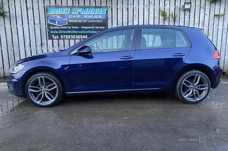 Blue Used 2017 VW Golf VII S Hatchback | £8,750 (Fair price) - Image 1/1