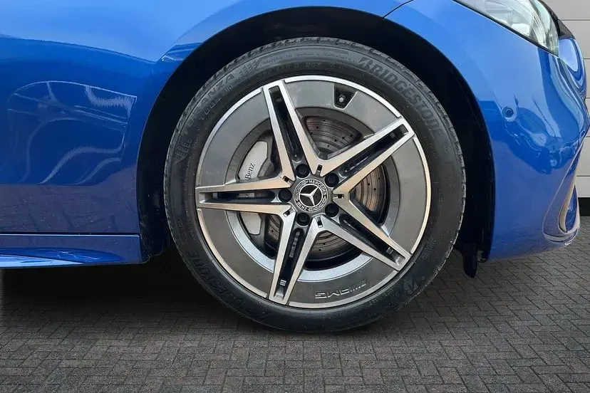 Used Mercedes C200 AMG line 221 HP (162 kW) 2025 Blue Sedan