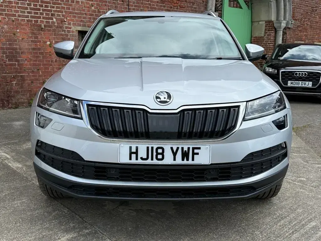 Begagnad Skoda Karoq SE L 150 HK (110 kW) 2018 Silver SUV