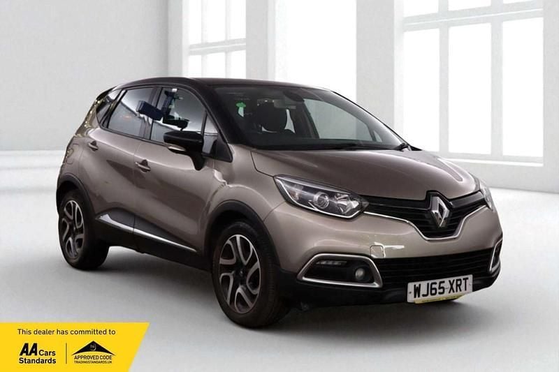 Beige/black Used 2015 Renault Captur Dynamique SUV | £5,600 (Fair price) - Image 1/4