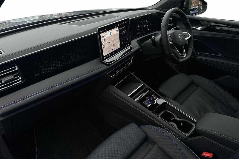 Used VW Tiguan R-line 272 HP (200 kW) 2025 Dolphin grey SUV