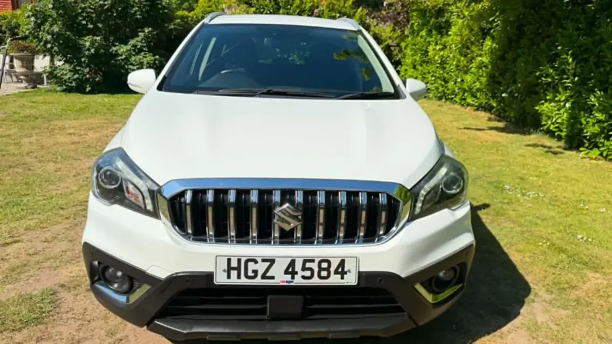 Used Suzuki SX4 SZ-T 111 HP (81 kW) 2017 White Hatchback