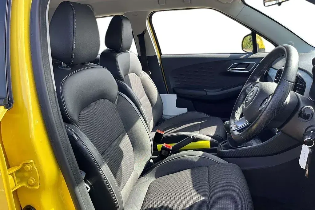 Used MG MG3 Exclusive 106 HP (77 kW) 2022 Yellow Hatchback