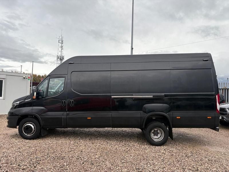 Used Iveco Daily 180 HP (132 kW) 2021 White
