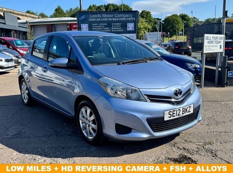 Blue Used 2012 Toyota Yaris Hatchback | £6,695 (Fair price) - Image 1/4