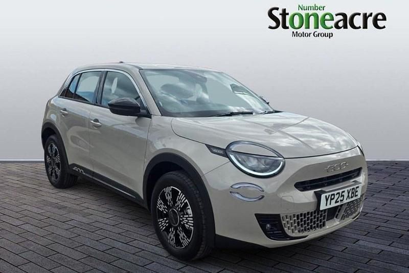 New 2025 Fiat 600 SUV | £18,990 (Good price) - Image 1/1