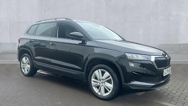 Black Used 2024 Skoda Karoq SE Drive SUV | £21,420 (Good price) - Image 1/4