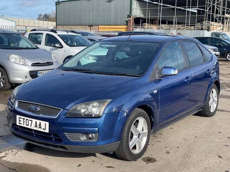 Used Ford Focus Titanium 145 HP (106 kW) 2007 Blue Hatchback