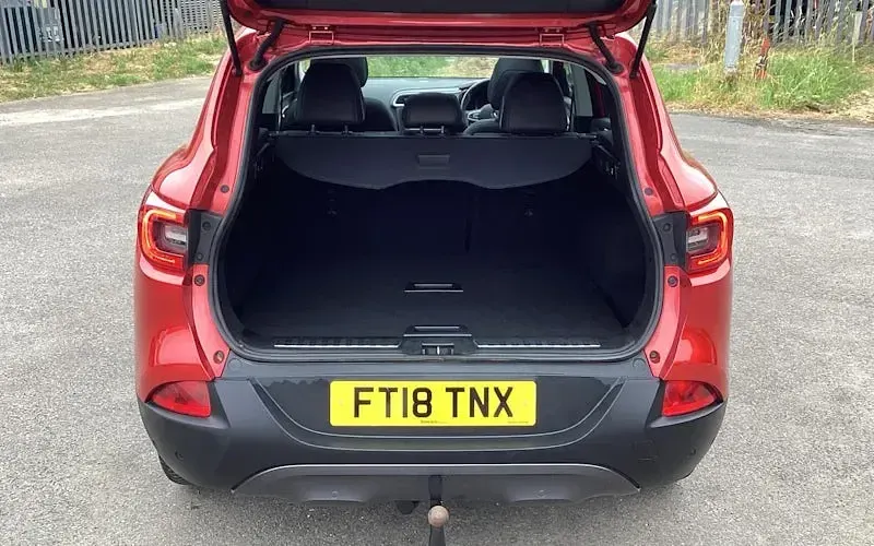 Used Renault Kadjar Signature 131 HP (96 kW) 2015 Red SUV