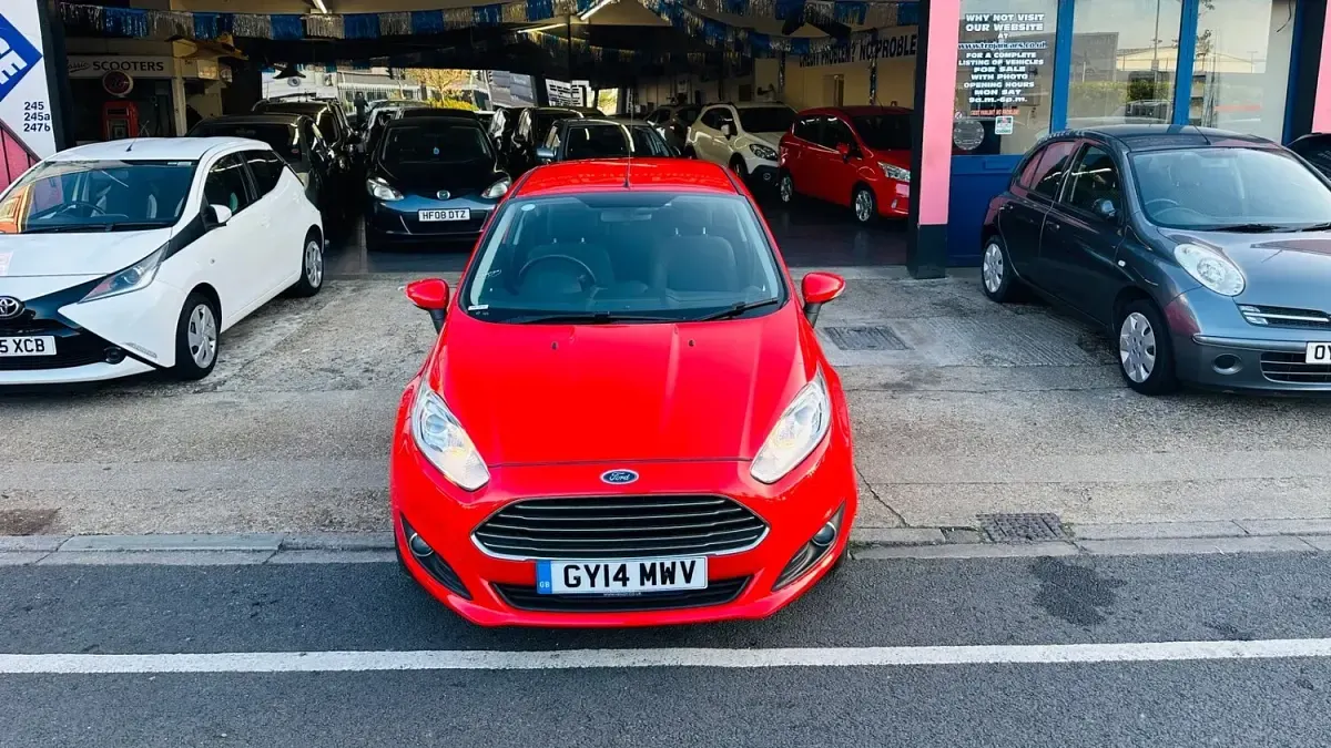 Used Ford Fiesta Zetec 2014 Red Hatchback