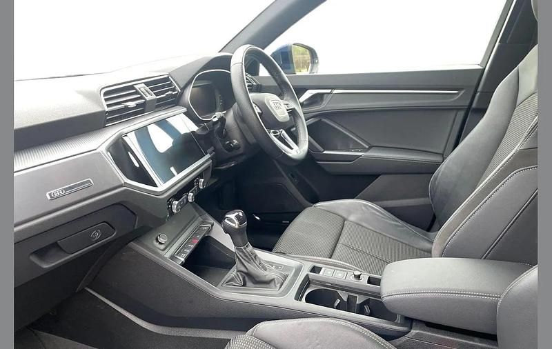 Used Audi Q3 S-Line 150 HP (110 kW) 2022 Blue SUV