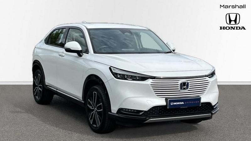 White Used 2022 Honda HR-V Advance SUV | £20,429 (Fair price) - Image 1/4