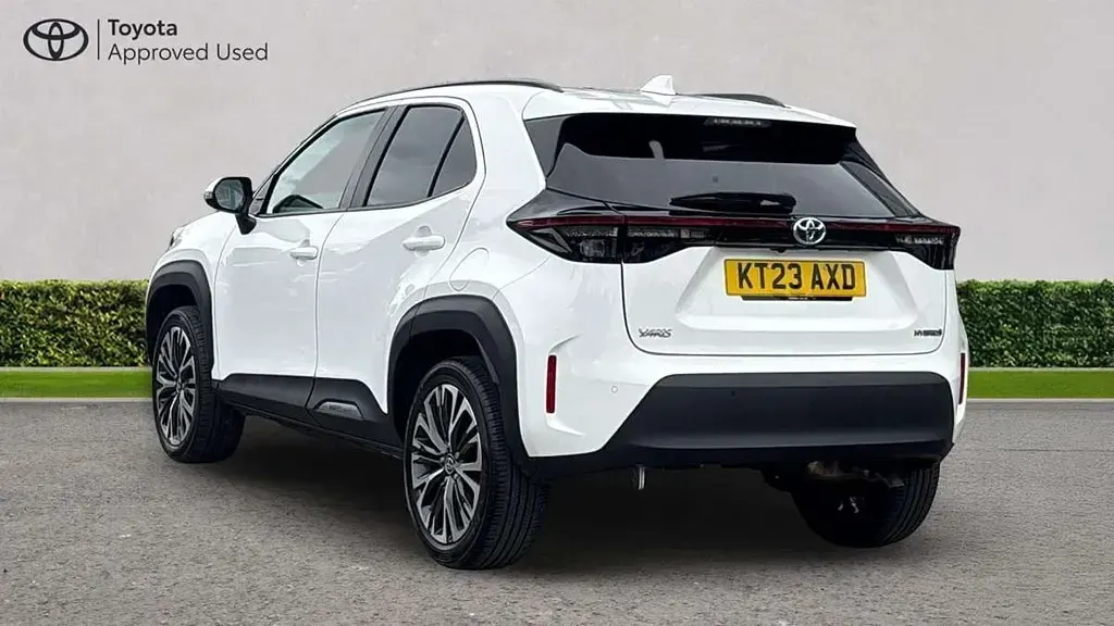 Used Toyota Yaris Cross 113 HP (83 kW) 2023 White SUV