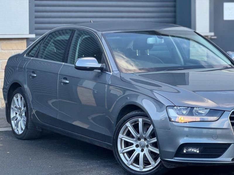 Used Audi A4 177 HP (130 kW) 2014 Grey Sedan