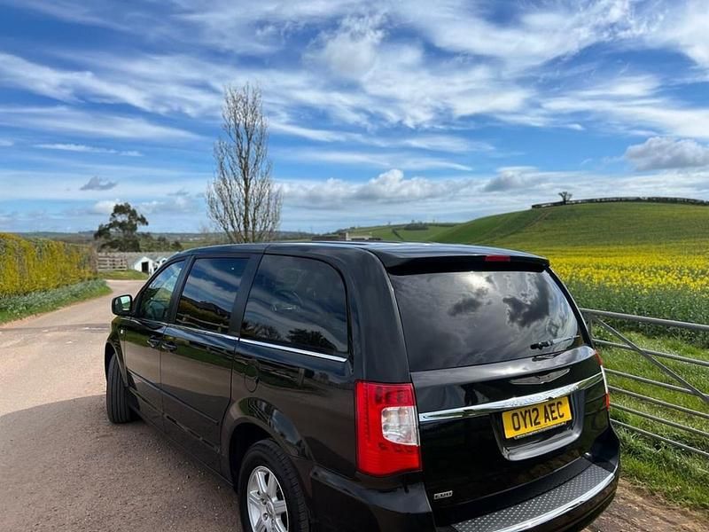 Used Chrysler Grand Voyager 2012 Black MPV