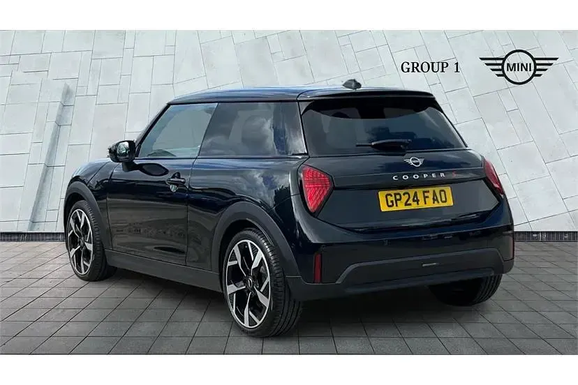 Used Mini Cooper Exclusive 204 HP (150 kW) 2024 Midnight black ii Hatchback