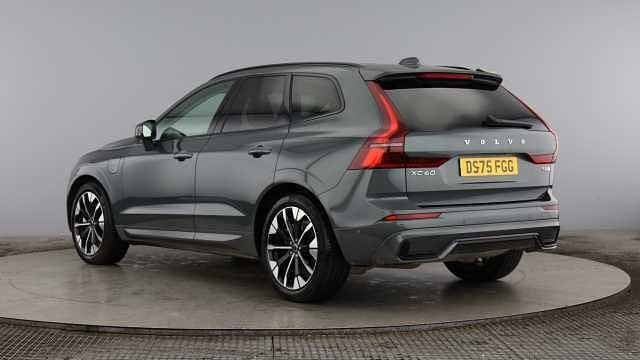 New Volvo XC60 Ultra 449 HP (330 kW) 2025 Green SUV