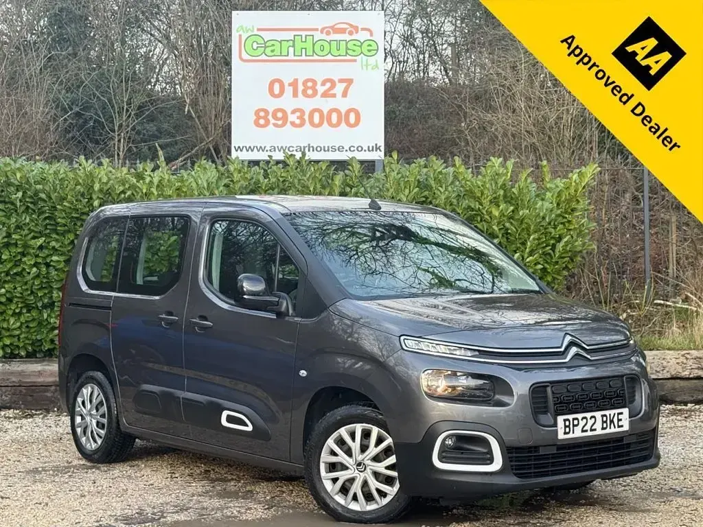Used Citroën Berlingo Feel 110 HP (80 kW) 2022 MPV