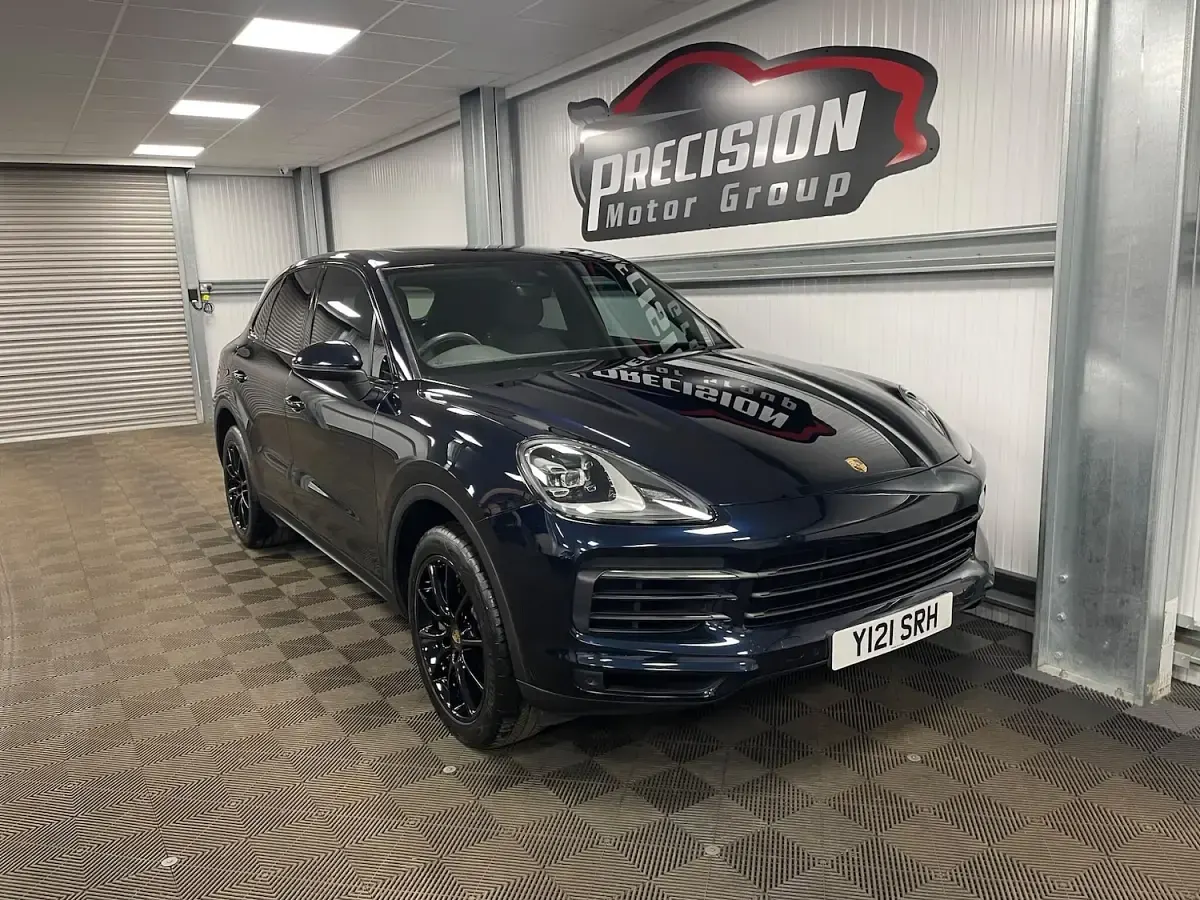 Used Porsche Cayenne 440 HP (323 kW) 2018 Blue SUV