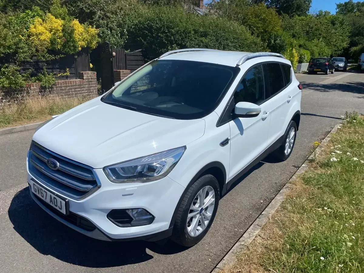 Used Ford Kuga Titanium 120 HP (88 kW) 2017 White SUV