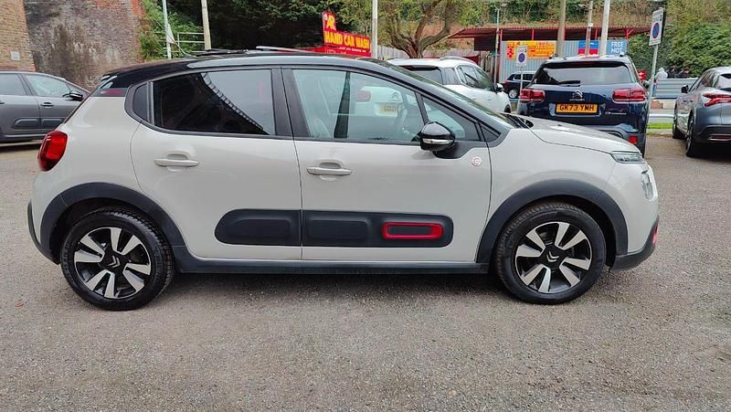 Usado Citroën C3 PureTech 82 HP (60 kW) 2022 Castanho Citadino