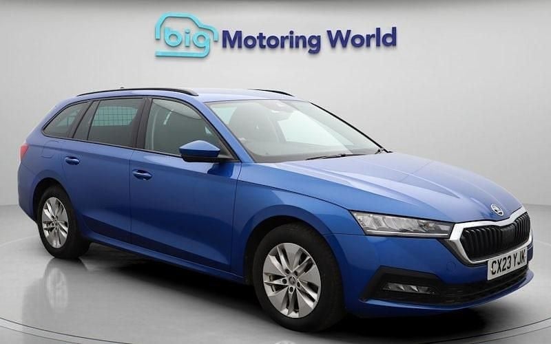 Used 2024 Skoda Octavia SE Technology Estate | £19,000 (Good price) - Image 1/4