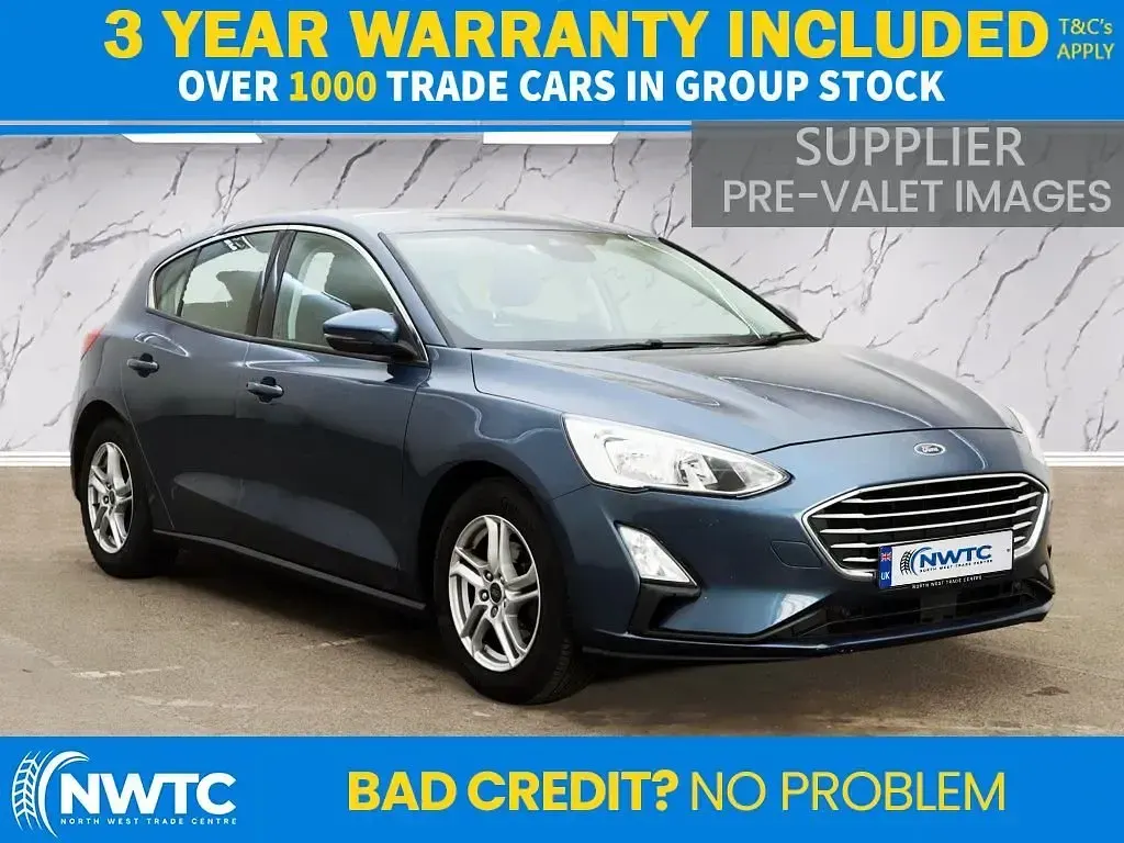 Used Ford Focus Zetec 100 HP (73 kW) 2019 Blue Hatchback