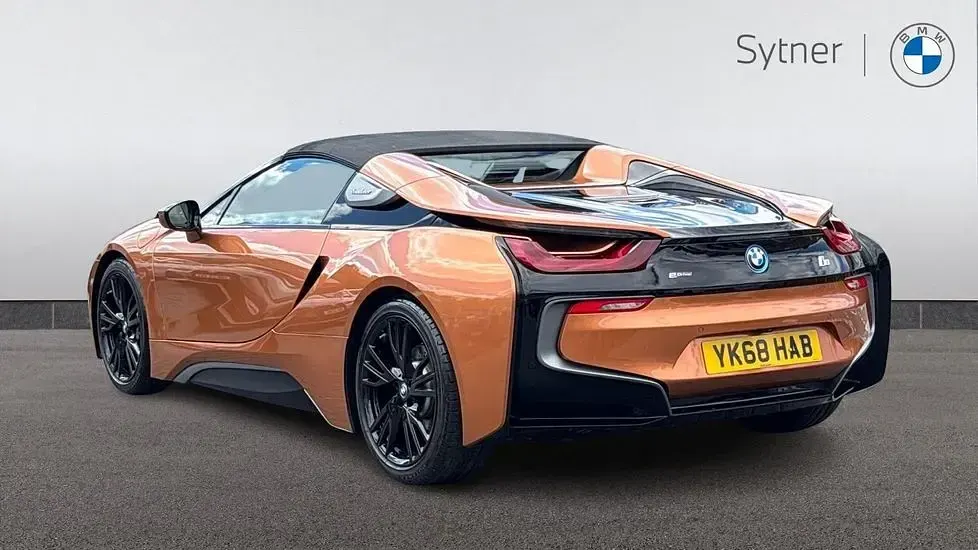 Used BMW i8 Comfort Edition 369 HP (271 kW) 2019 Orange Coupe