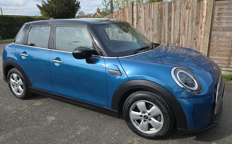 Used Mini Cooper Comfort 136 HP (100 kW) 2021 Blue Hatchback