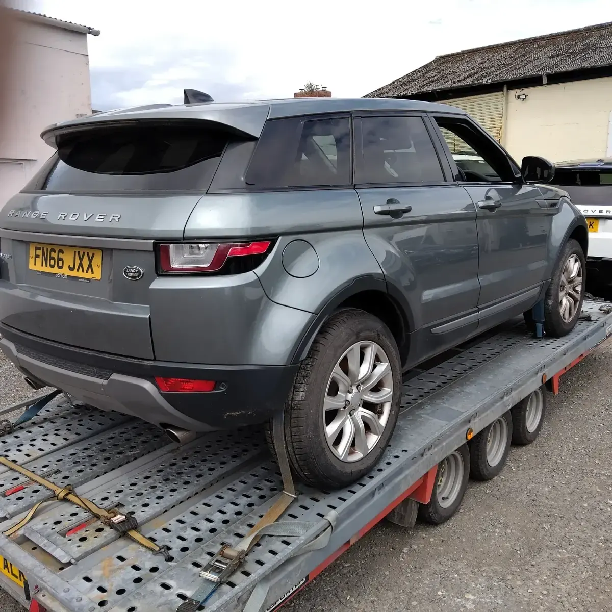 Used Land Rover Range Rover evoque SE 150 HP (110 kW) 2017 Grey Estate