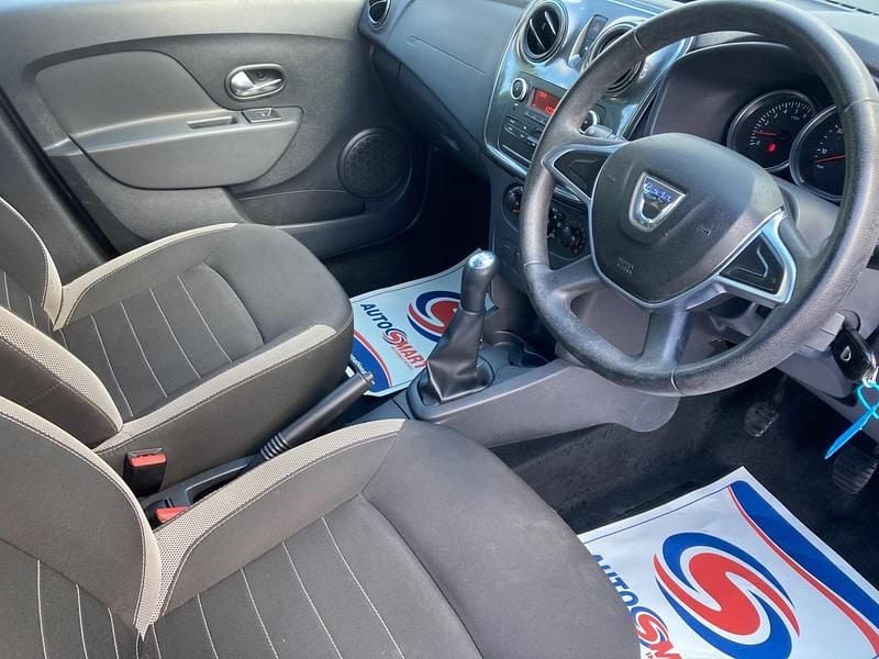 Used Dacia Sandero Essentiel 90 HP (66 kW) 2020 Grey Hatchback