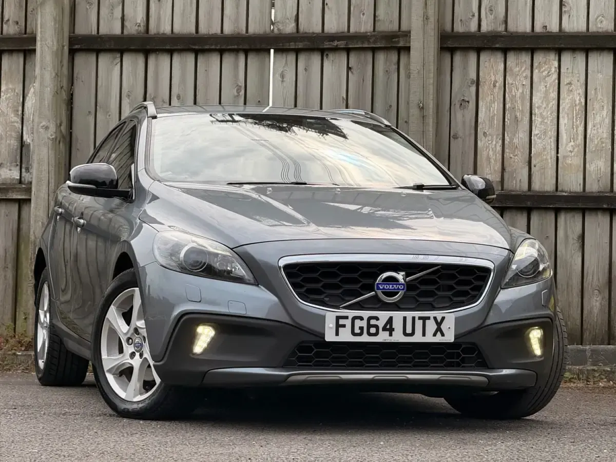 Usado Volvo V40 2014 Cinzento Citadino