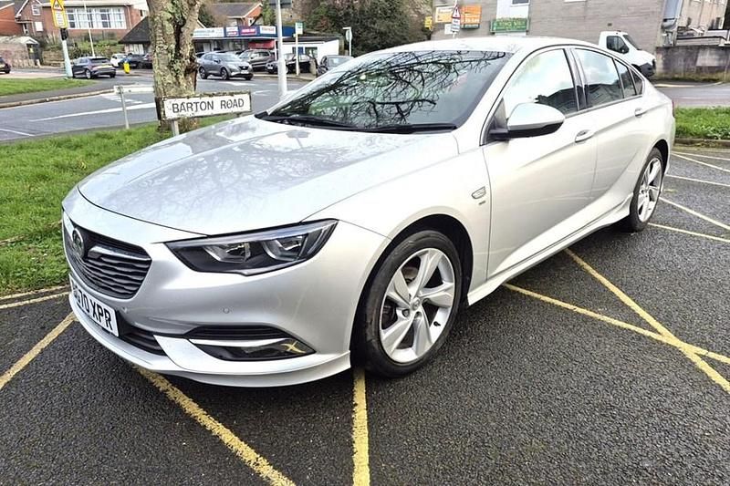 Used Vauxhall Insignia SRi 165 HP (121 kW) 2020 Silver Hatchback