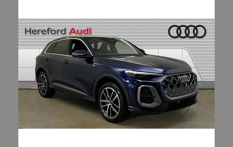 Other New 2025 Audi Q5 S-Line SUV | £54,742 (Super price) - Image 1/4