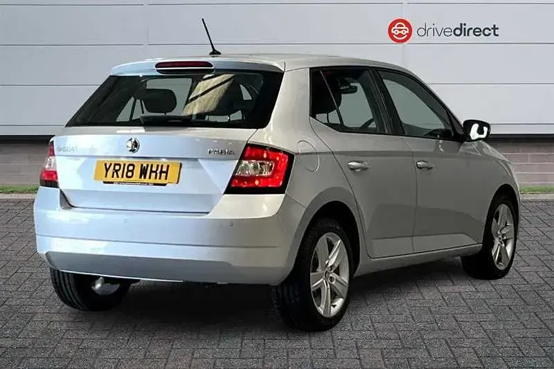 Used Skoda Fabia SE L 75 HP (55 kW) 2018 Silver Hatchback