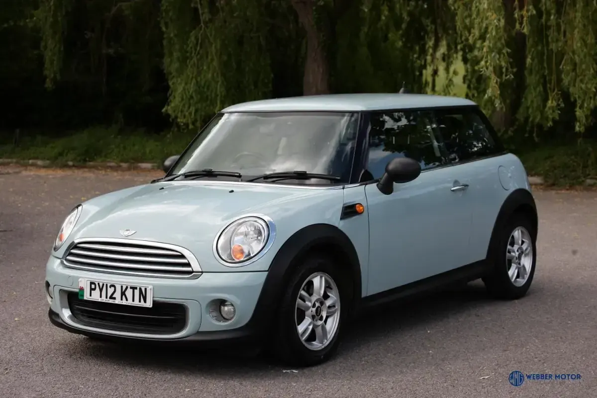 Begagnad Mini ONE Hatch 97 HK (71 kW) 2012 Blå Halvkombi